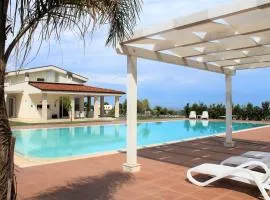 Villa Maria - Apartments in villa with pool