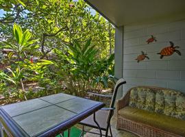 Kailua Studio with Pool Access and Garden Views!, hotel i Kailua-Kona