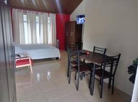 Habitaciones el corral, bed and breakfast en Aguacate