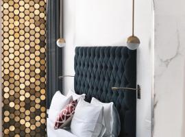 Bahar Boutique Hotel, &xi;&epsilon;&nu;&omicron;&delta;&omicron;&chi;&epsilon;ί&omicron; &mu;&epsilon; &upsilon;&delta;&rho;&omicron;&mu;&alpha;&sigma;ά&zeta; &sigma;&tau;&eta; &Theta;&epsilon;&sigma;&sigma;&alpha;&lambda;&omicron;&nu;ί&kappa;&eta;