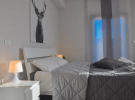 Deer House BnB, B&B in Coppito