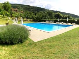 Agriturismo Ombianco, hotel cerca de Macinaie, Seggiano