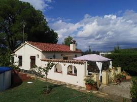 Ca la Fada, holiday home in Avinyonet