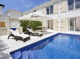 Villa Gioia by HMZ Villas