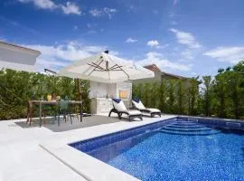 Villa Medea by HMZ Villas