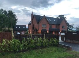 The spinney home stay, hotel in zona Stoneleigh Park, Leamington Spa