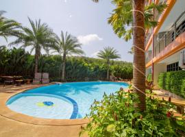 Квартира вид на бассейн NBC S402 by IBG Property, hotel with pools in Nai Harn Beach