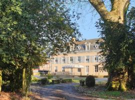 La Villa des Arts, nakvynės su pusryčiais namai mieste Savigné-lʼÉvêque