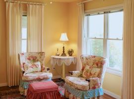 Onion Creek Cottage, vacation home in Austin