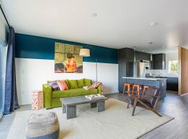 WanderJaunt - Famosa - 2BR - Point Loma, villa i San Diego