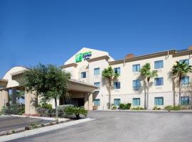 Holiday Inn Express Hotel and Suites Alice, an IHG Hotel, מלון באליס