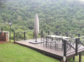 Birdsong Cottage No 10 10 Poplar Drive Bergview Estate Cathkin Park, hotell sihtkohas Champagne Valley