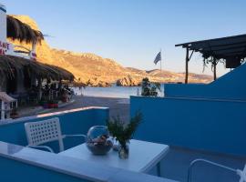 Finiki Seaside Apartment, hotel in Karpathos Town