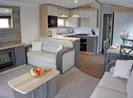 The Royal Clovelly caravan with sea views