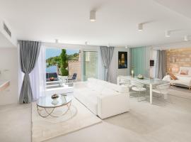 Villa Gariful, hotel in zona Galešnik Island, Hvar (Lesina)