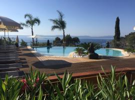 Les Lauriers Roses, aparthotel a Le Rayol-Canadel-sur-Mer