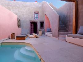 Andronikos Canaves, serviced apartment in Oia