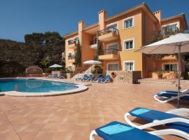 PINOS ALTOS 14, hotel in Cala de Sant Vicenc