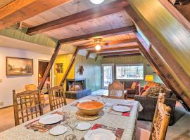 Quaint and Rustic A-Frame Less Than 5 Mi to Plumas-Eureka!, vacation home in Plumas Eureka