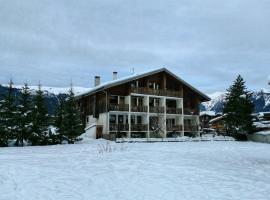 Le Chalet Des Peupliers, hotel near Morel Ski Lift, Courchevel