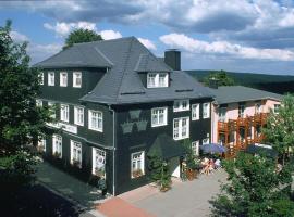 Hotel Drei Kronen, ξενοδοχείο με πάρκινγκ σε Frauenwald