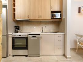 Zefyros Apartments and House