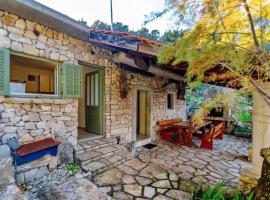 House Hidden Bay: Blato şehrinde bir tatil evi