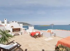 Bay watch Apartment close to the airport at PORTO RAFTI