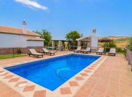 Casa Rural El Guindo, country house in Málaga