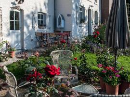 PuurTeuven B&B tussen Kunst en Natuur โรงแรมในฟูเริน