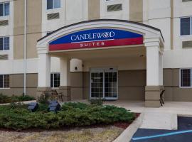 Candlewood Suites Pearl, an IHG Hotel、パールのホテル