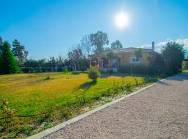 Loukas Farm House, hotel ad Áyios Kírikos