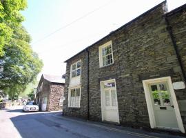 Bakers Rest ideal for 2 families centrally located in Grasmere with walks from the door, počitniška hiška v mestu Grasmere