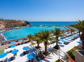 Beach-front Tenerife Sth sea and pool view, svečius su gyvūnais priimantis viešbutis Kosta del Silensijuje