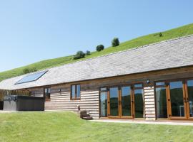 2 Beacon View Barn, cottage in Felindre