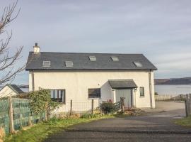 Coast House, holiday home in Little Gruinard