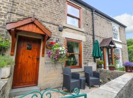 Brook Cottage, vila v destinaci Hayfield