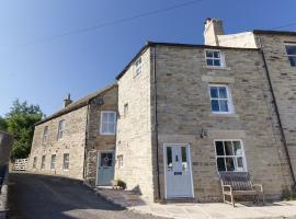 The Dale Townhouse, cottage in Allendale Town