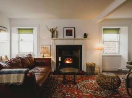 The Crow's Nest, pet-friendly hotel in Pittenweem