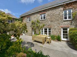 The Barn, hotel with parking in Aveton Gifford