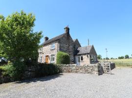 Marsh Cottage, hotel with parking in Ashbourne