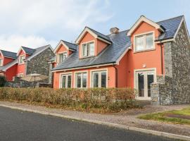 Ring of Kerry Golf Club Cottage, מלון בקנמר