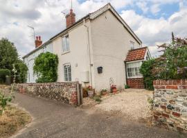 Megs Cottage, holiday rental in Norwich