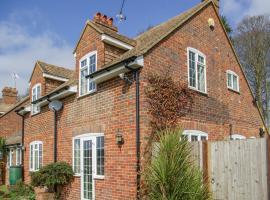Knights Cottage, holiday rental in Maidstone