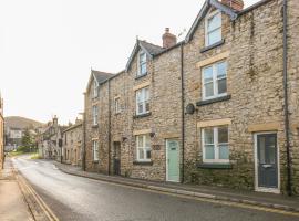 Happy Feet Cottage, hotel na may parking sa Bradwell