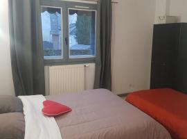 Appart entier 1 ch à ch-gontier 1er ou 2eme étage, apartman Château-Gontier-ban