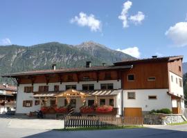 Haus Brandhofer, hotel di Häselgehr