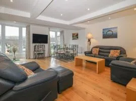 Park Road Apartment