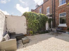 West Cliff Apartment, hotel en Whitby