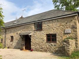 Chilvery Farm Cottage, hotel in Okehampton